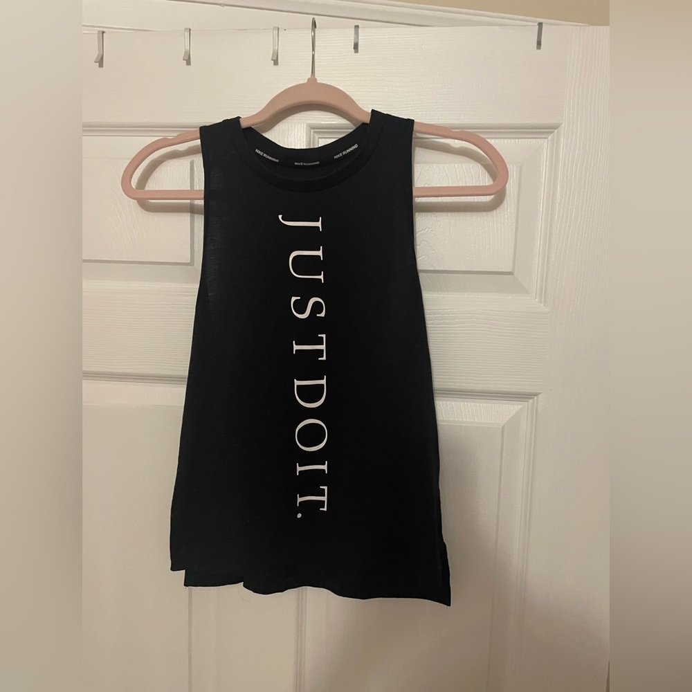 Womens nike tank in perfect condition